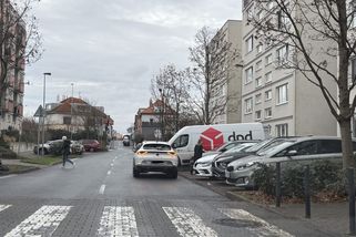 Je to nevinná chyba a dělá jí každý řidič, myslí si totiž, že je to v pořádku. Pokuta je ale drsných 5 000 Kč za gesto dobré vůle